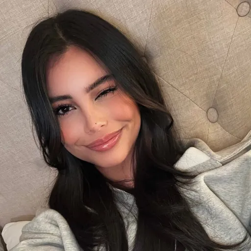 Ava