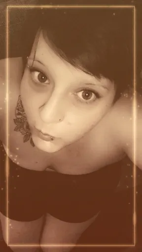 Hazel_Eyes_87