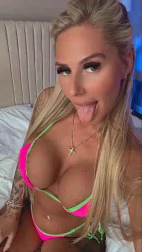 Husbandhotwifeyx