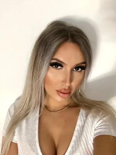 Elsa 👱🏻‍♀️