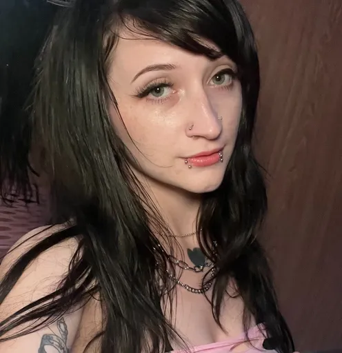 Embur Rayne Free