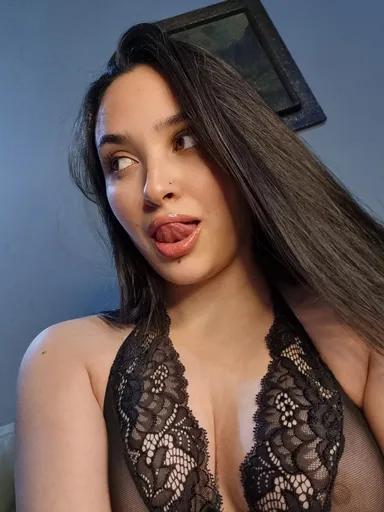 ISABELLA 🌶️