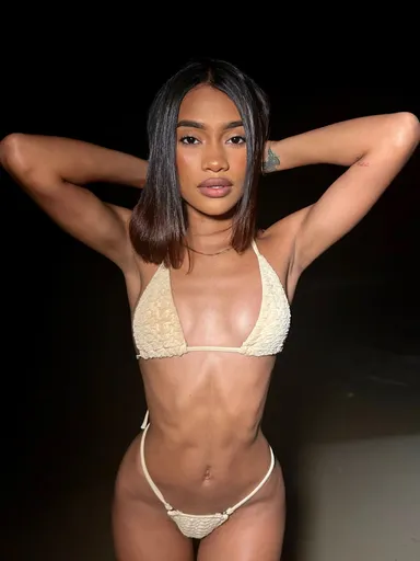 Gia Fox - Free Account