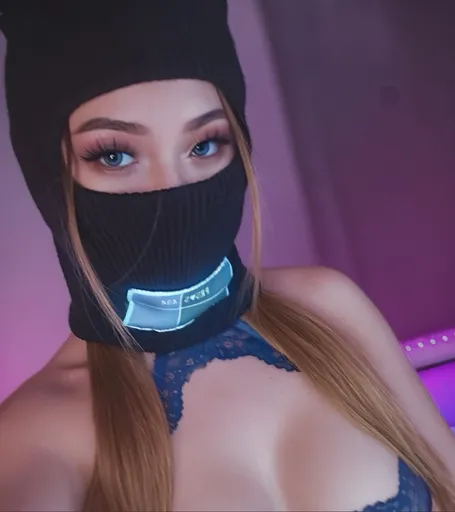 Ivy Peach