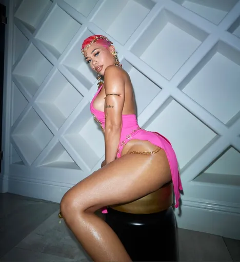 Jasamine Banks