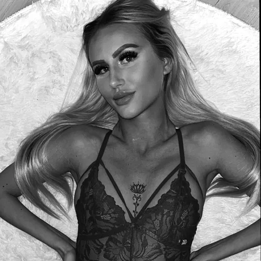 Jasmin Bebe 🐰