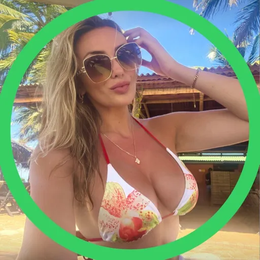 Juicyjennajane
