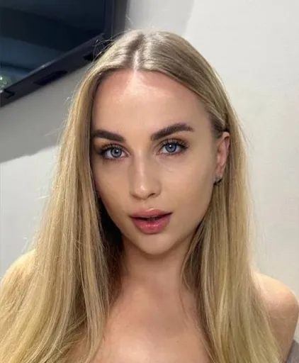 Julia Nasty
