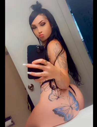 Katieenicoleee
