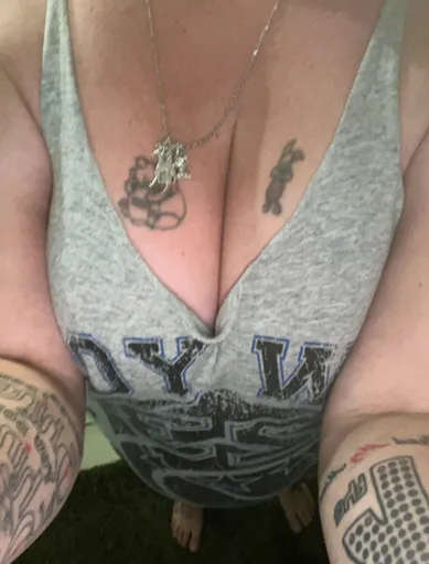 Tattooed_Pierced Lass keza 💋❤️💋❤️😈