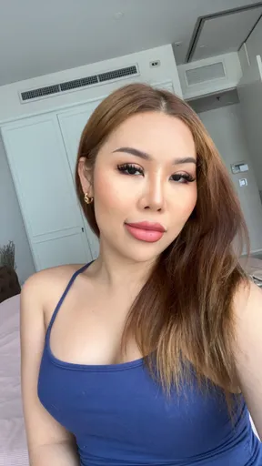 Khloe2542