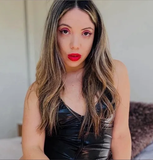 MISTRESS JANIE | KINKY DOMME 🪽