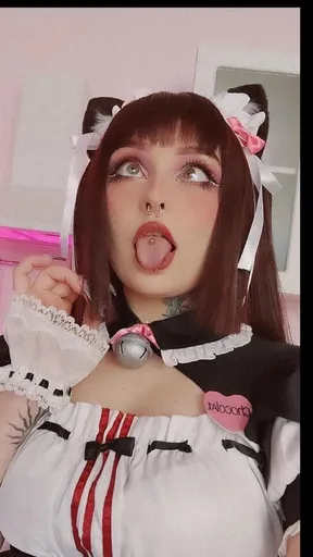 Kitten Burri