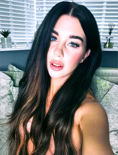 LaceysRoomVIP