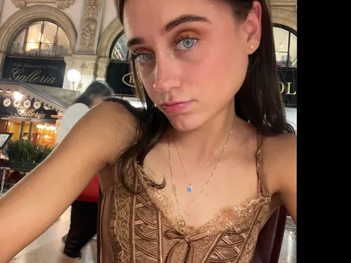 Jr. Lana