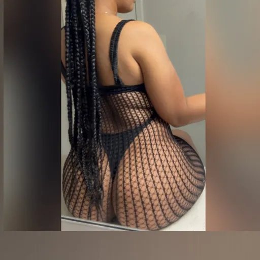 Big Booty 🍑 Nikki