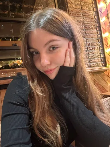 Laura😇
