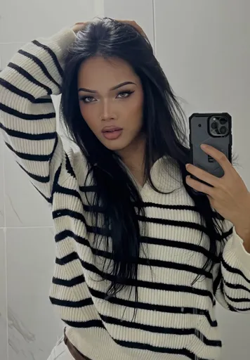 LAURIEL_Ladyboy