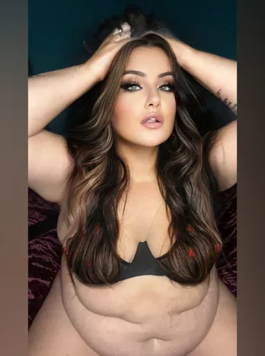 LEAH LUXX