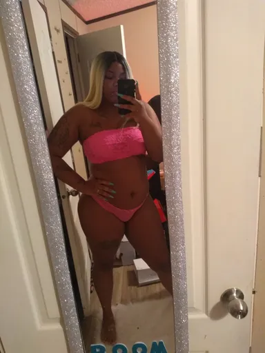 Leedahotwife