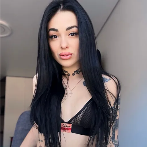 Leila with a sassy attitude 🍑💦