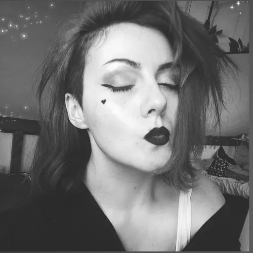 Lenore Noir