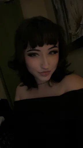 Cherri Dom