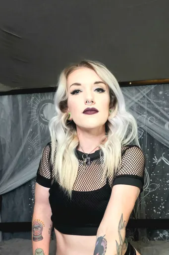 Lily Rose