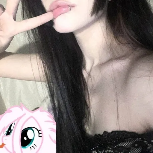 Lily 🩷