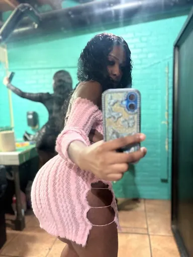 Luna Skye