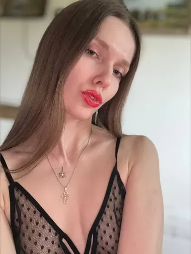 Elli🌙💖🍓💋🌟✨