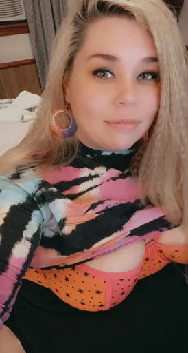 Lizzie Machete