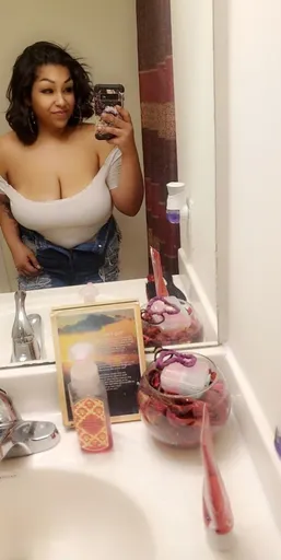 BustyIndianPrincess199778