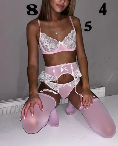 Lola knight