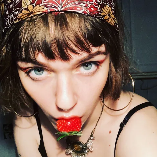 Lola Lovespell