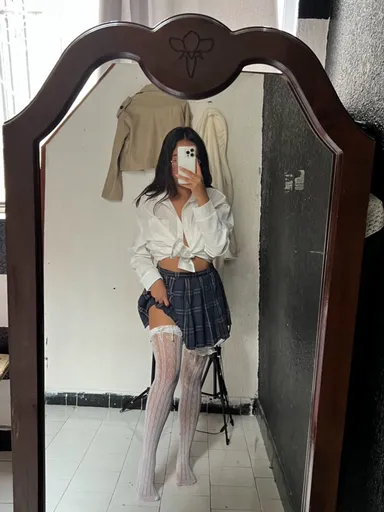 Louisa Castillo🦋