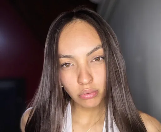 👩🏻 Lulu | 21 🧁 | Miami 🌴