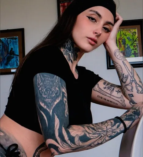 LULU 🖤