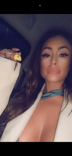 @madamedakotaVIP