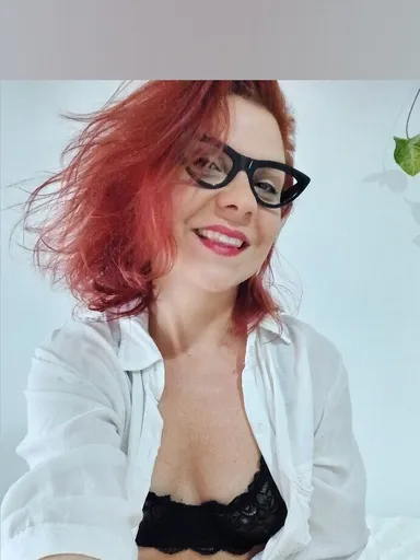 MADAME SARAH