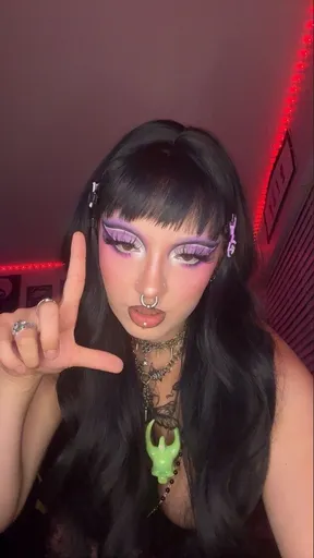 Goddess Skye🧚🏻‍♀️