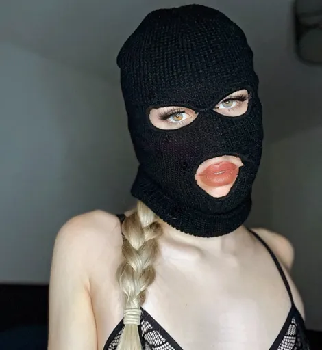Maskedblondie 🌶️