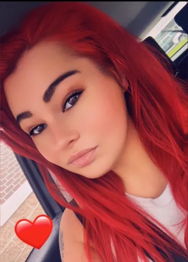 MCMnatiivehottie