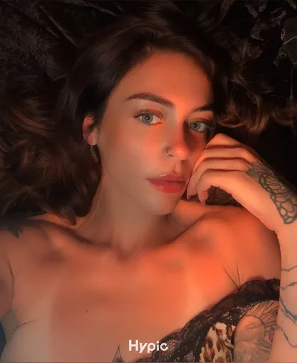 Melie Rose 🌹