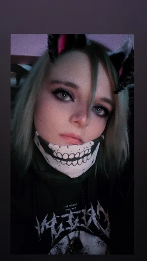 🪦⚠️UnholyQueen🤘🏻🔞