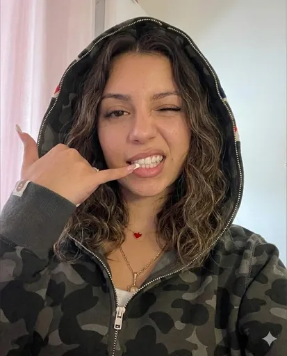 Mia 💕