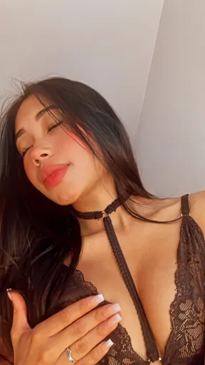 Mia Tan