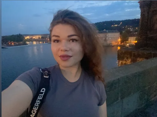 Mia