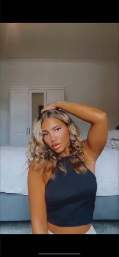 Mia