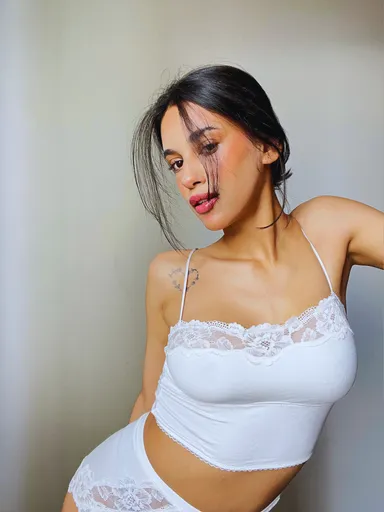 Mia Santoro🤎